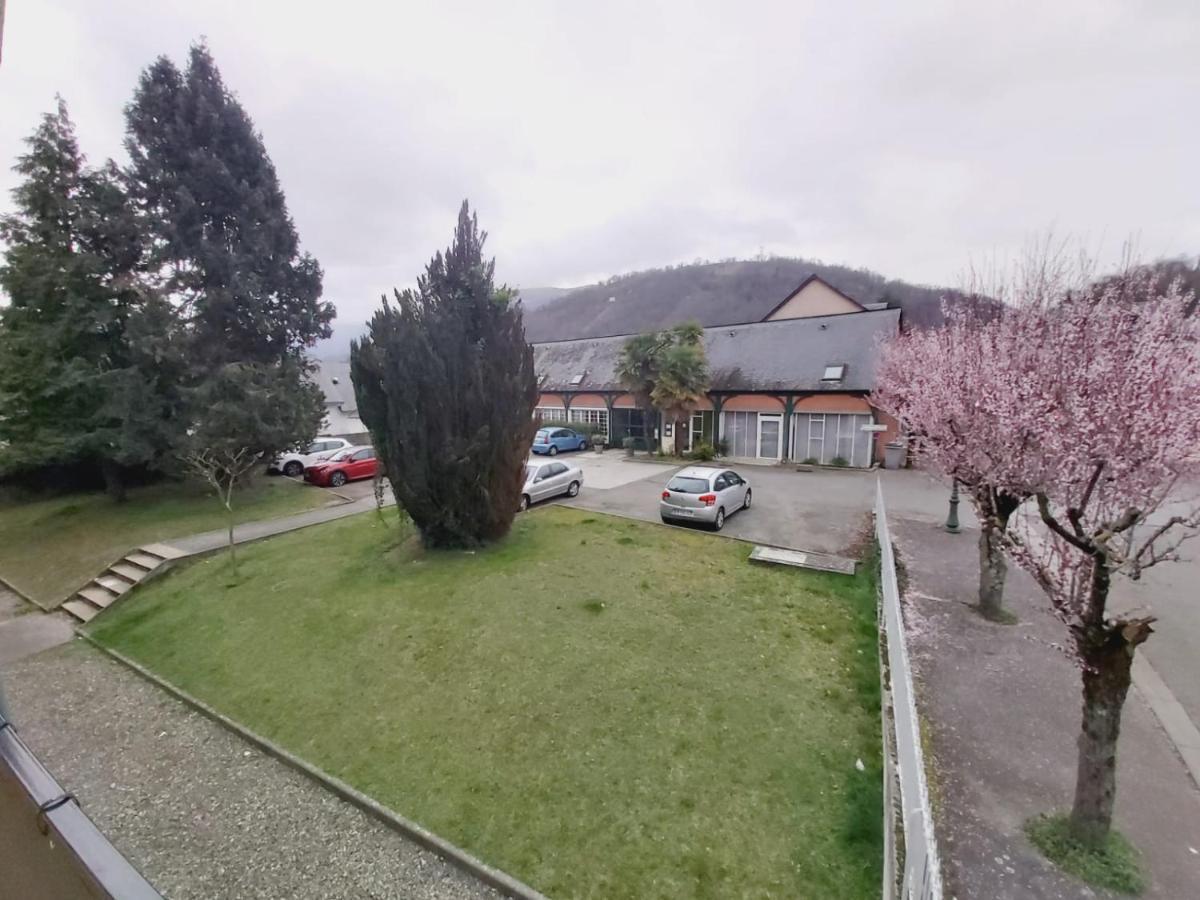 Appartement T2 Avec Balcon A Argeles Gazost Exterior foto